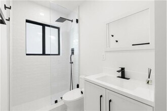 455 SW 14th Ct in Pompano Beach, FL - Foto de edificio - Building Photo