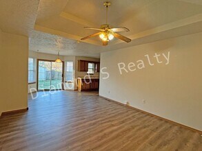 3106 W State St in Springfield, MO - Building Photo - Building Photo