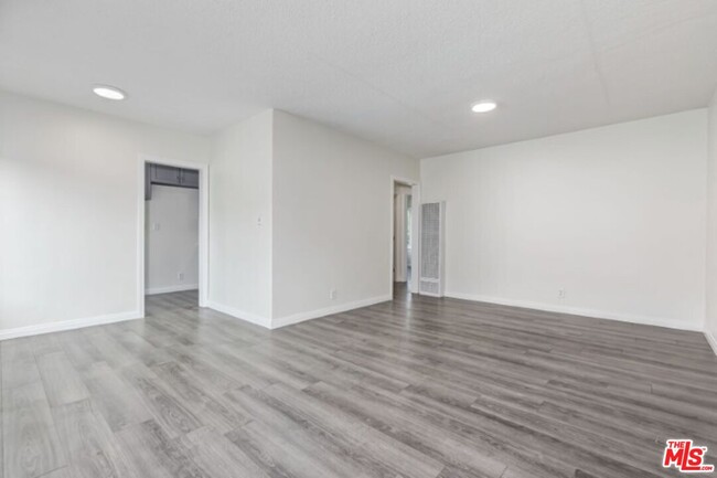 property at 3974 Sawtelle Blvd