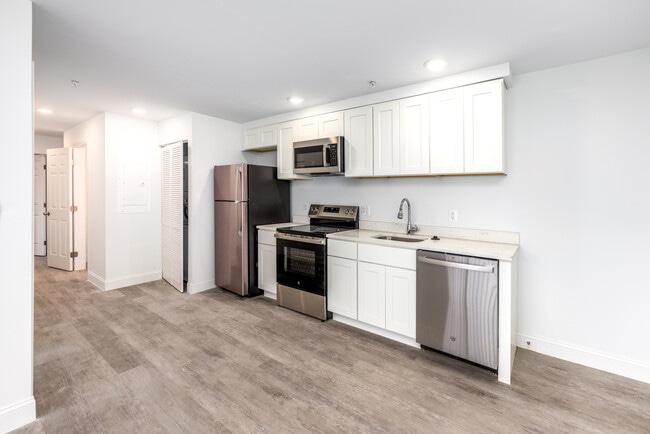 Discover Your Dream Home on Anacostia Rd SE!