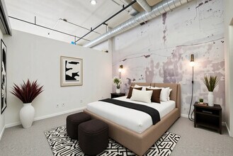 817 W Washington Blvd in Chicago, IL - Foto de edificio - Building Photo