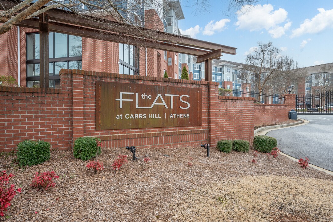 Flats at Carrs Hill in Athens, GA - Building Photo