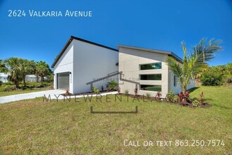 2624 Valkaria Ave in North Port, FL - Foto de edificio - Building Photo