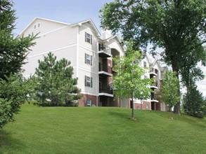 Westpark Apartments And Townhomes in St. Louis, MO - Building Photo - Building Photo