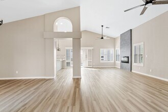 13454 N 103rd St in Scottsdale, AZ - Building Photo - Building Photo