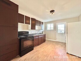 5395 W 3rd Pl in Lakewood, CO - Building Photo