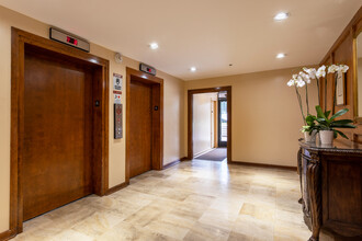 Century Glen Apartments in Los Angeles, CA - Building Photo - Lobby