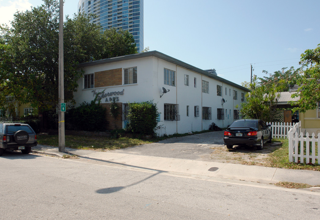 430 NE 38th St in Miami, FL - Building Photo