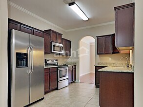 4957 Shira Dr in Arlington, TN - Foto de edificio - Building Photo