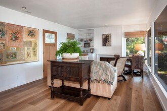 2101 Edgewater Way in Santa Barbara, CA - Building Photo - Building Photo