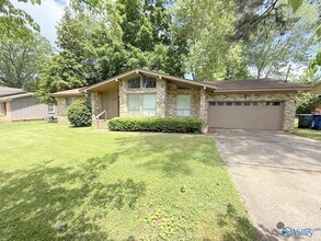 2509 Excalibur Dr SE in Huntsville, AL - Building Photo - Building Photo