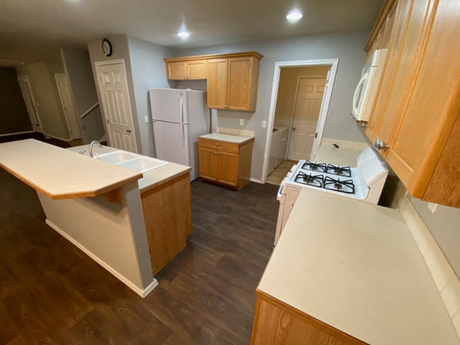 1480 Del Rio in Mountain Home, ID - Foto de edificio - Building Photo