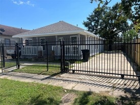 6808 Avenue K in Houston, TX - Building Photo