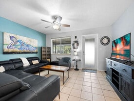 2225 NE 14th Ave in Wilton Manors, FL - Building Photo