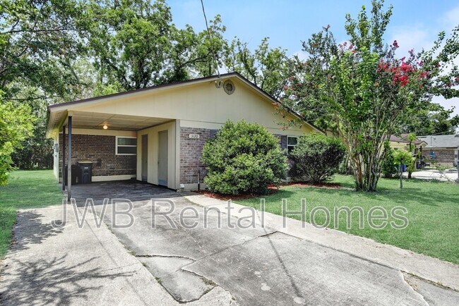 property at 3120 Mell Ct