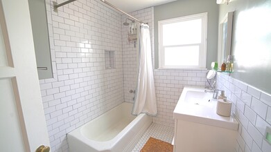 415 S Ave 56, Unit 415 in Los Angeles, CA - Building Photo - Building Photo