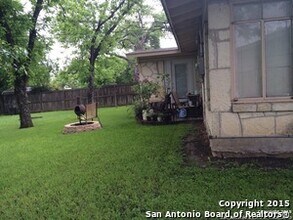 354 Barbara Dr in San Antonio, TX - Foto de edificio - Building Photo