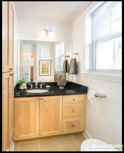 35 Gerry Rd, Unit #2STD in Chestnut Hill, MA - Building Photo - Building Photo
