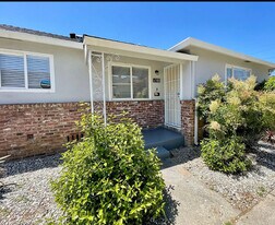 6380 14th Ave, Unit 6380 14th Ave Sacramento in Sacramento, CA - Building Photo