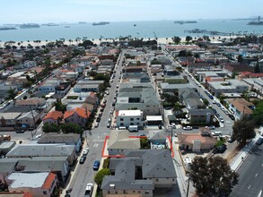 4321-4325 Division St in Long Beach, CA - Foto de edificio - Building Photo