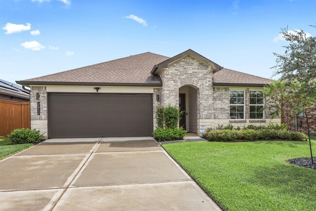 property at 2612 Golden Palms Ln