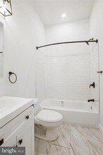 1439 W Venango St in Philadelphia, PA - Building Photo - Interior Photo