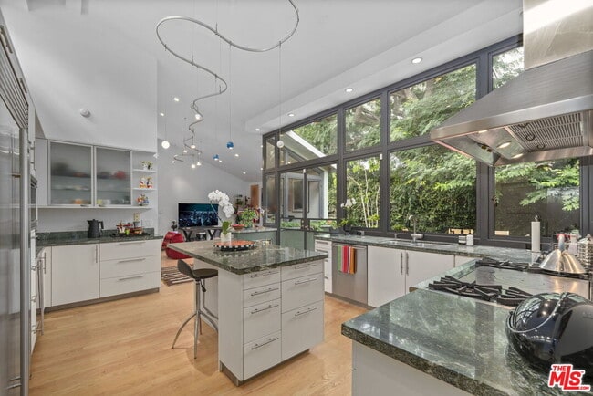 354 14th St in Santa Monica, CA - Building Photo - Building Photo