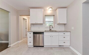 4201 Seaforth Dr in Charlotte, NC - Building Photo - Building Photo