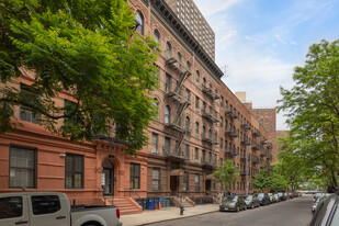 325 E 93rd St in New York, NY - Foto de edificio - Building Photo