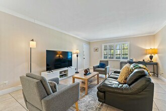 3036 Park Ave in West Palm Beach, FL - Building Photo - Building Photo