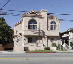 4411 Cahuenga Blvd Apartments