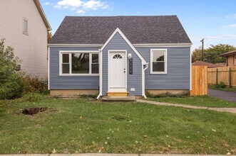 9705 Oak Park Ave in Oak Lawn, IL - Foto de edificio - Building Photo