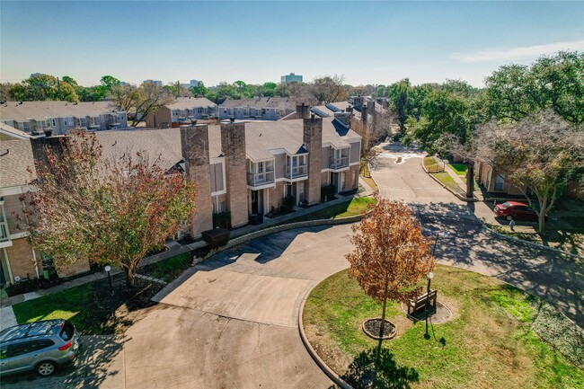property at 11710 Southlake Dr