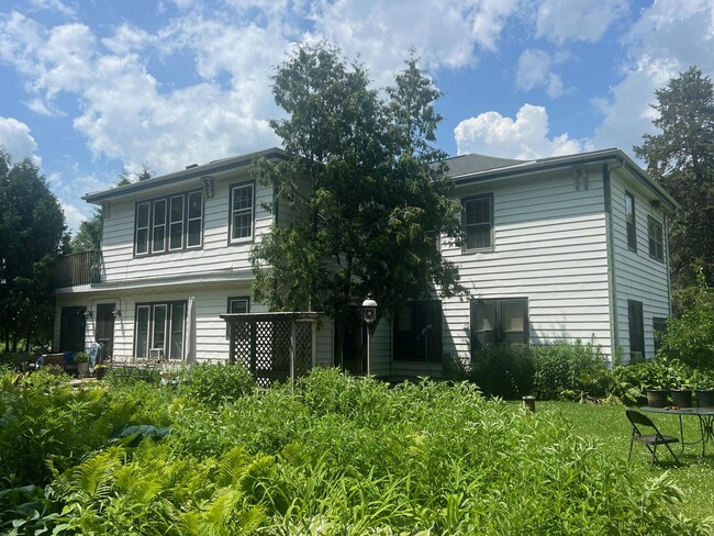 property at W379N5686 N Lake Rd