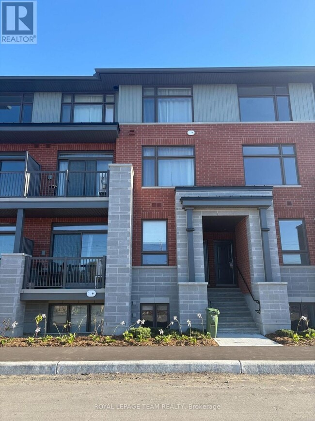 property at 809 Silhouette Private
