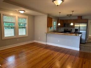 34 Rock Hill Rd Ext in Asheville, NC - Building Photo - Building Photo