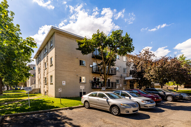 2770 Louis-Paré in Lachine, QC - Building Photo - Building Photo