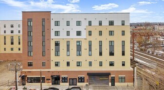 49 N Day St in Orange, NJ - Building Photo