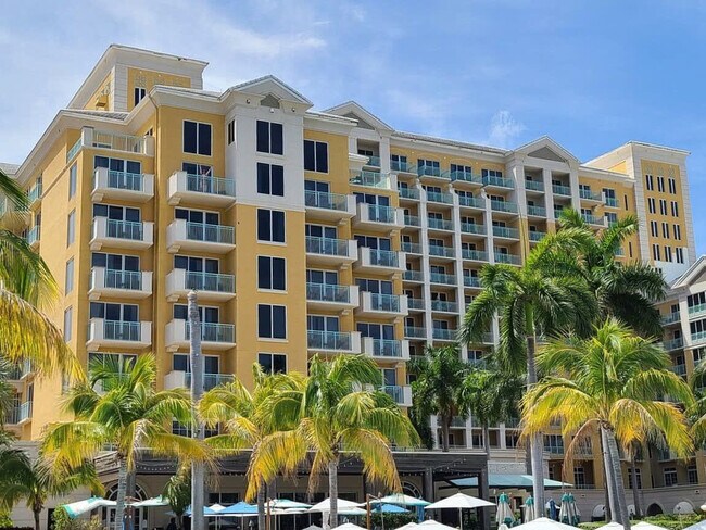 455 Grand Bay Dr, Unit SI FL3-ID1022329P in Key Biscayne, FL - Foto de edificio - Building Photo