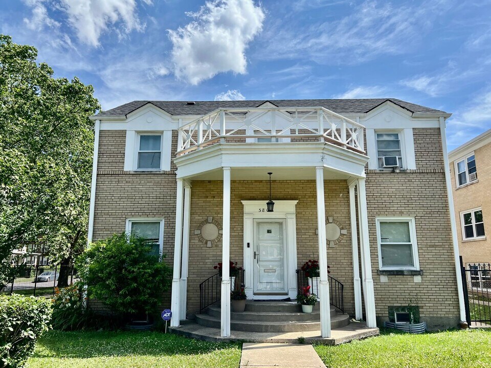 5801 W Washington Blvd in Chicago, IL - Building Photo