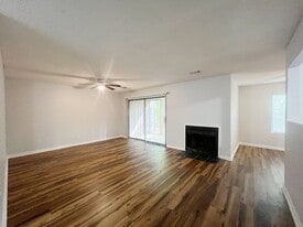 104 Greencastle Dr in Goose Creek, SC - Building Photo