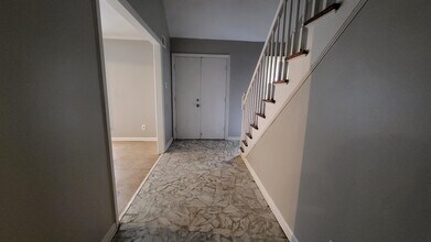 5195 Wren Cove in Memphis, TN - Building Photo - Building Photo
