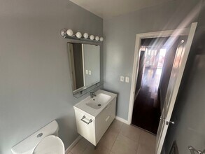 3007 5th St in Los Angeles, CA - Building Photo - Building Photo