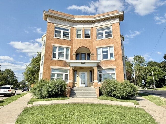 509 E Milwaukee St