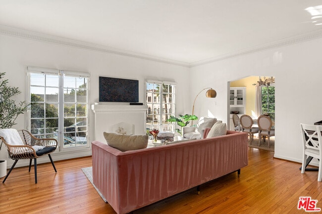 6065 Scenic Ave in Los Angeles, CA - Building Photo - Building Photo