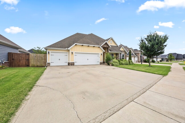 property at 1041 Silver Maple St