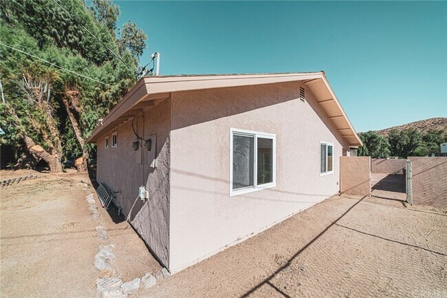 49850 Visnaga Ave, Unit apartment in Morongo Valley, CA - Building Photo - Building Photo