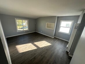 6183 N 38th St in Milwaukee, WI - Building Photo - Building Photo