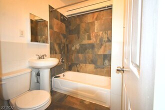 1600 Maple Ave in Hillside, NJ - Building Photo - Building Photo