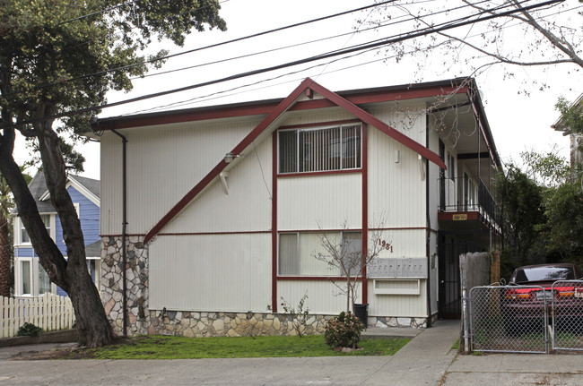 1931 12th Ave in Oakland, CA - Building Photo - Building Photo